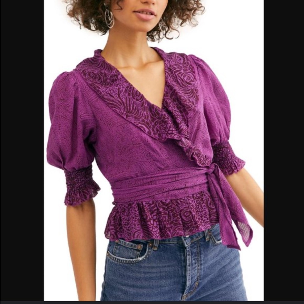 EUC Free People Olivia Wrap Top in purple | XS
